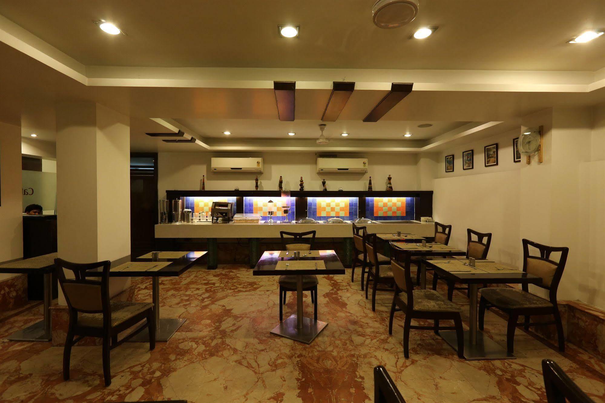Hotel Le Roi Near New Delhi Railway Station Eksteriør billede